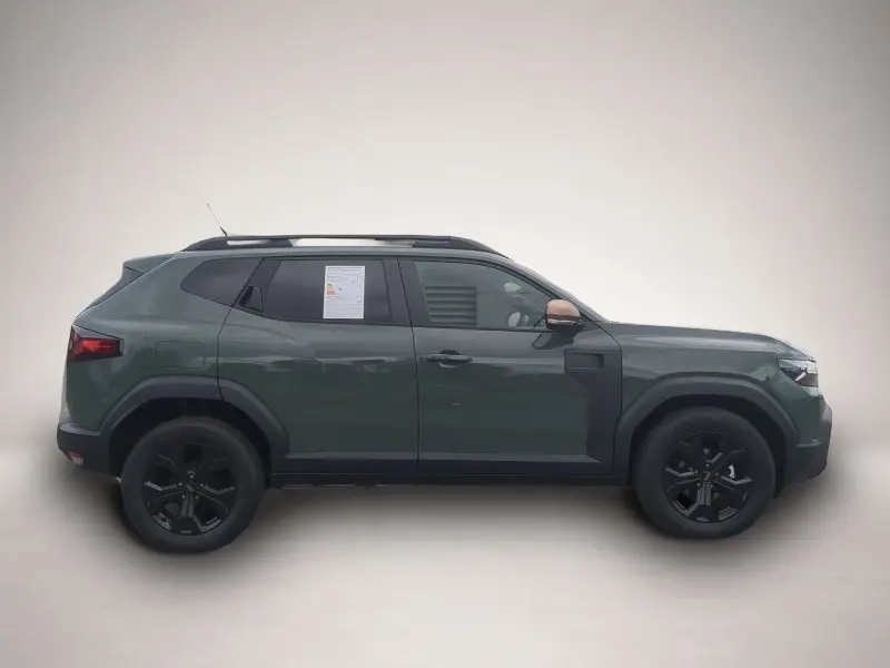 Dacia Duster 1,2 103 kW TCe 140 manualna rok 2026, zielony, 10 km, Niemcy — zdjęcie 2 z 5
