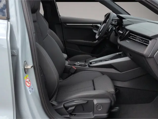 Audi A3 2,0 110 kW TDI automat rok 2026, szary, 16 km, Niemcy — zdjęcie 5 z 5