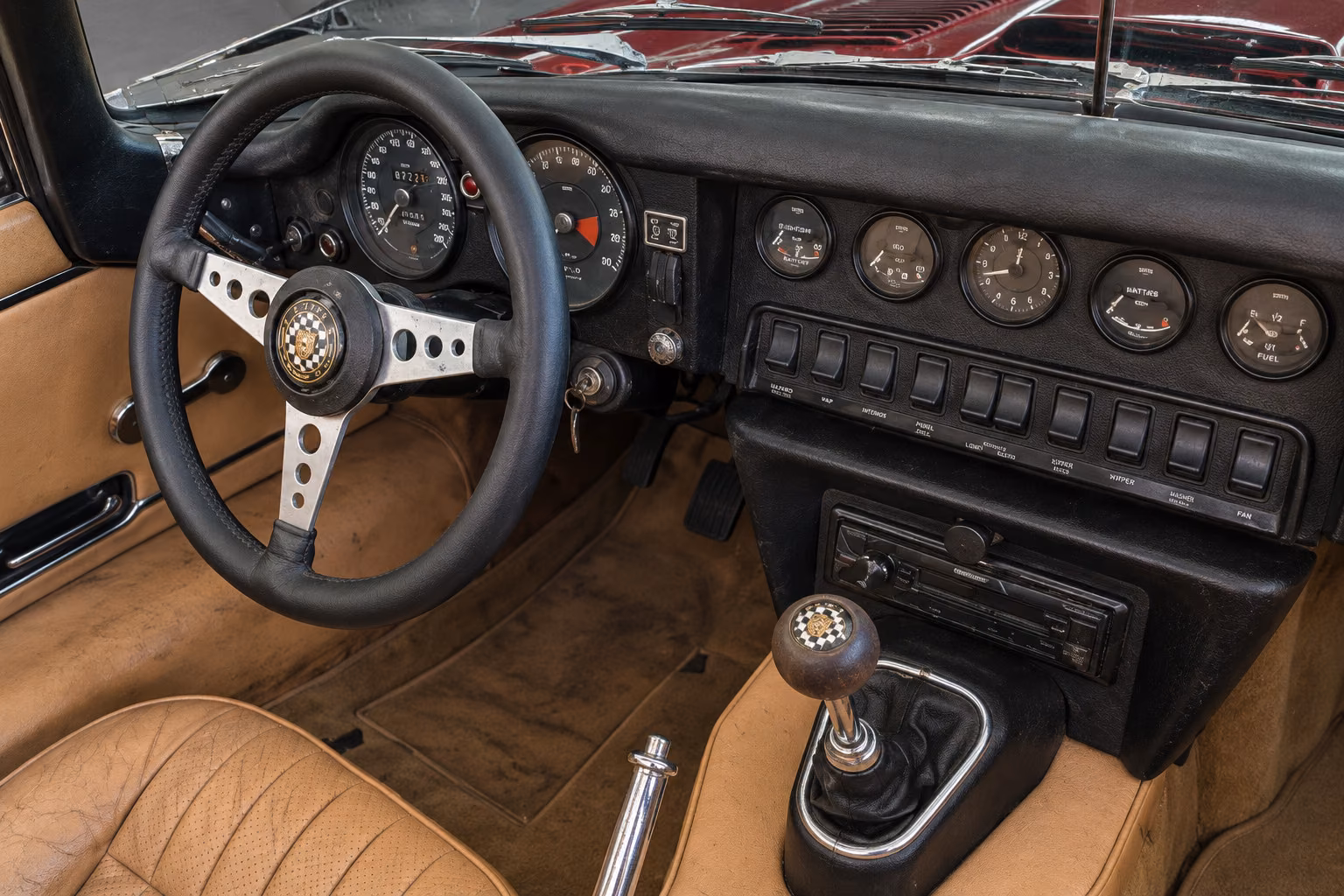 Jaguar E-Type 4,2 195 kW manualna, 104 390 km, Niemcy — zdjęcie 10 z 18