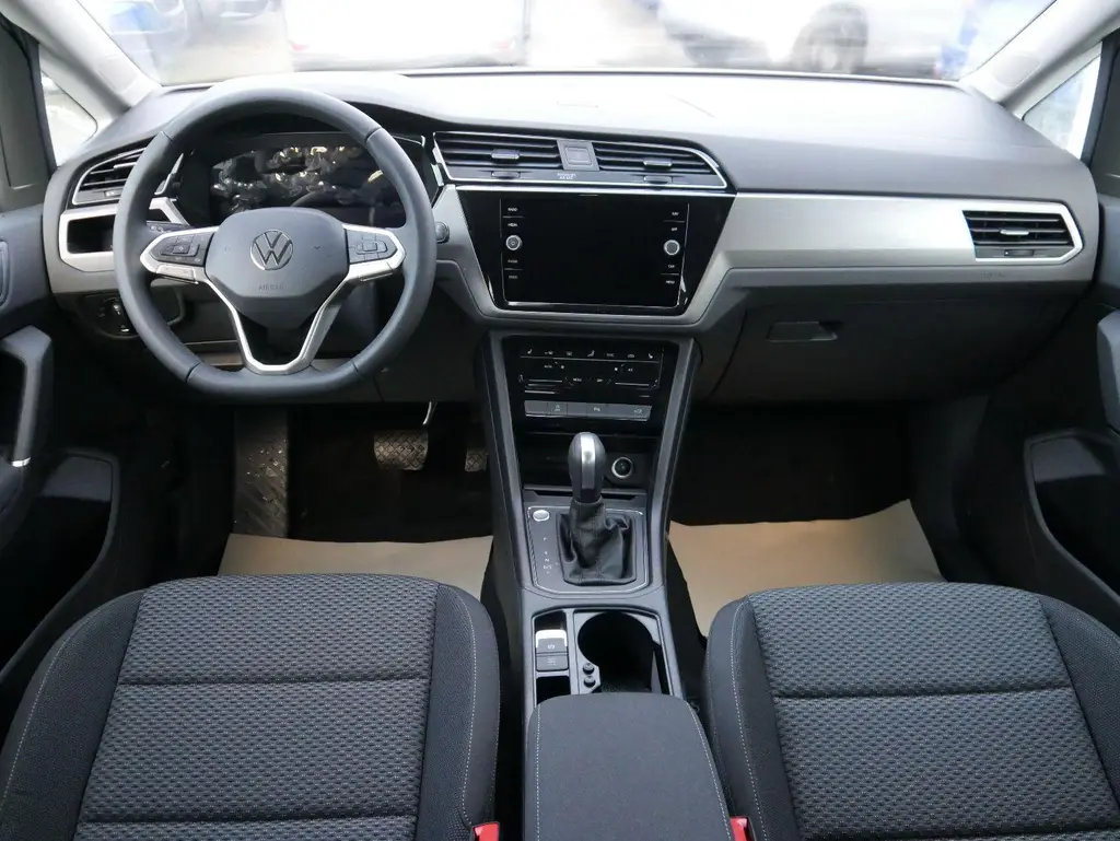 Volkswagen Touran Comfortline 1.5 TSI DSG 110 kW rok 2026, 10 km, Austria — zdjęcie 11 z 30
