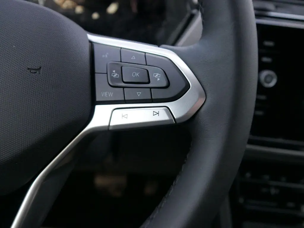 Volkswagen Touran Comfortline 1.5 TSI DSG 110 kW rok 2026, 10 km, Austria — zdjęcie 14 z 30