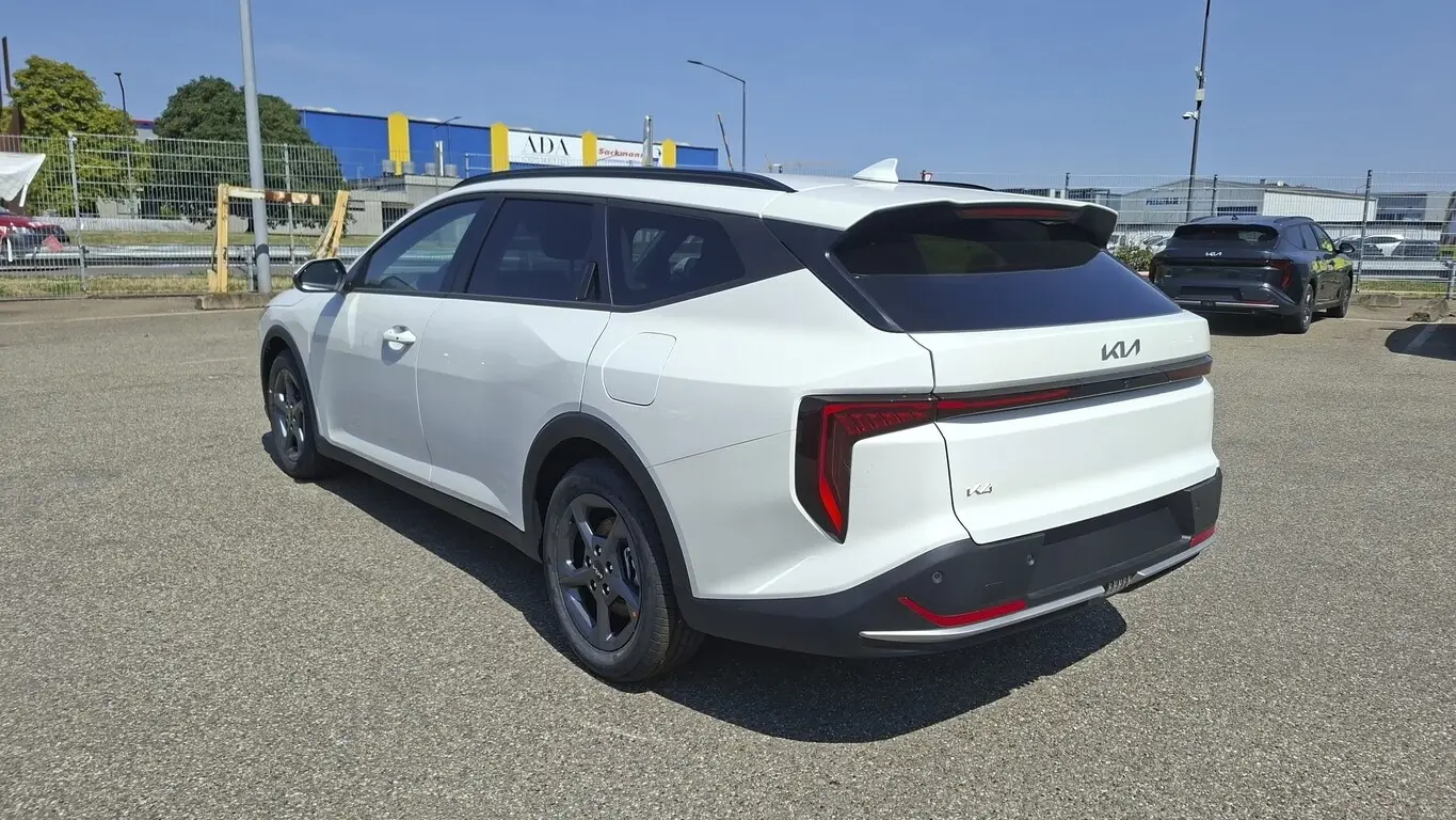 Kia k4 1,0 manualna rok 2026, 10 km, Austria — zdjęcie 12 z 17