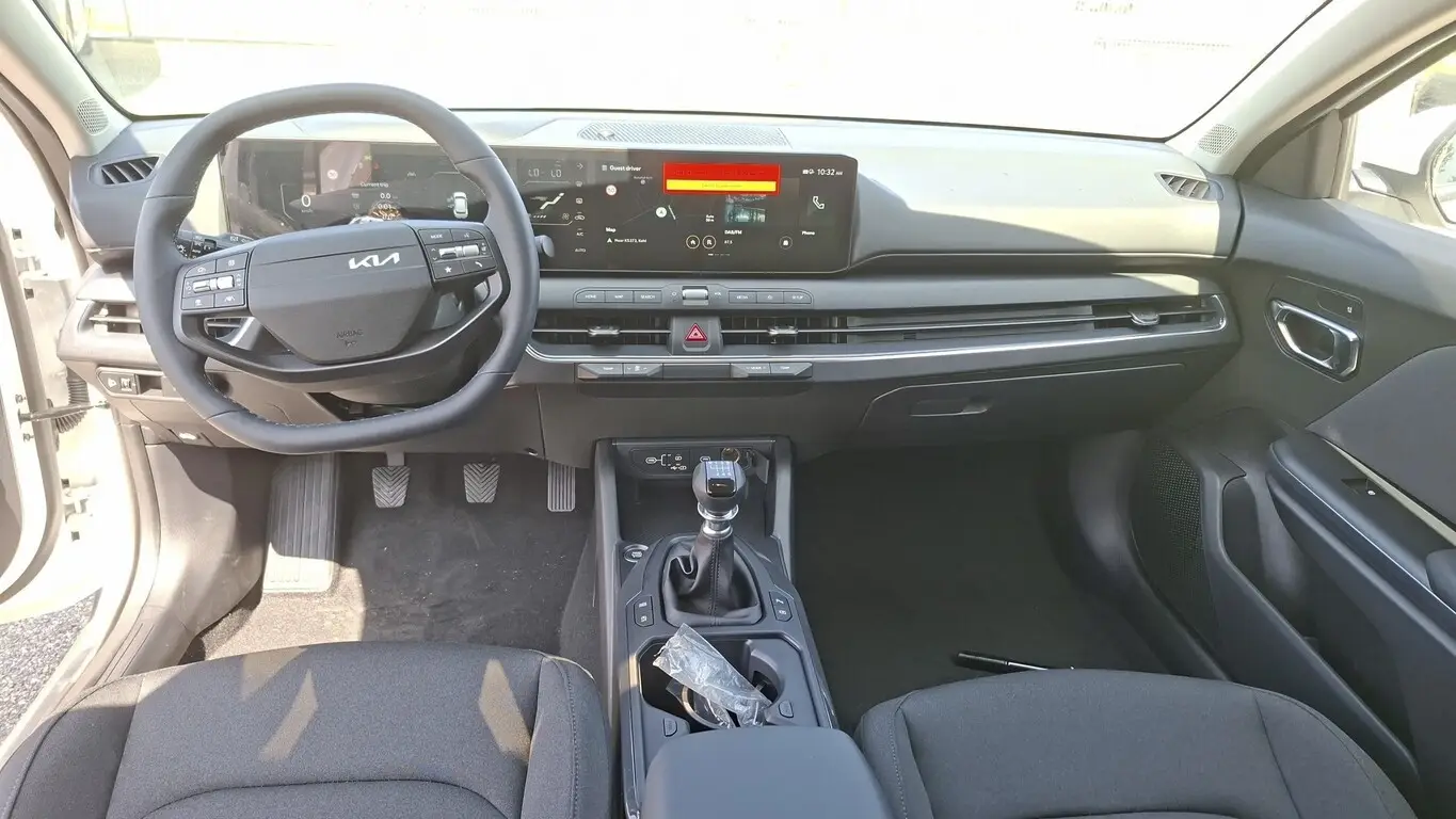 Kia k4 1,0 manualna rok 2026, 10 km, Austria — zdjęcie 15 z 17