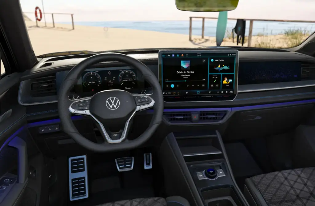 Volkswagen Tayron R-Line Matrix 1,5 PHEV automat rok 2026, 10 km, Austria — zdjęcie 4 z 9