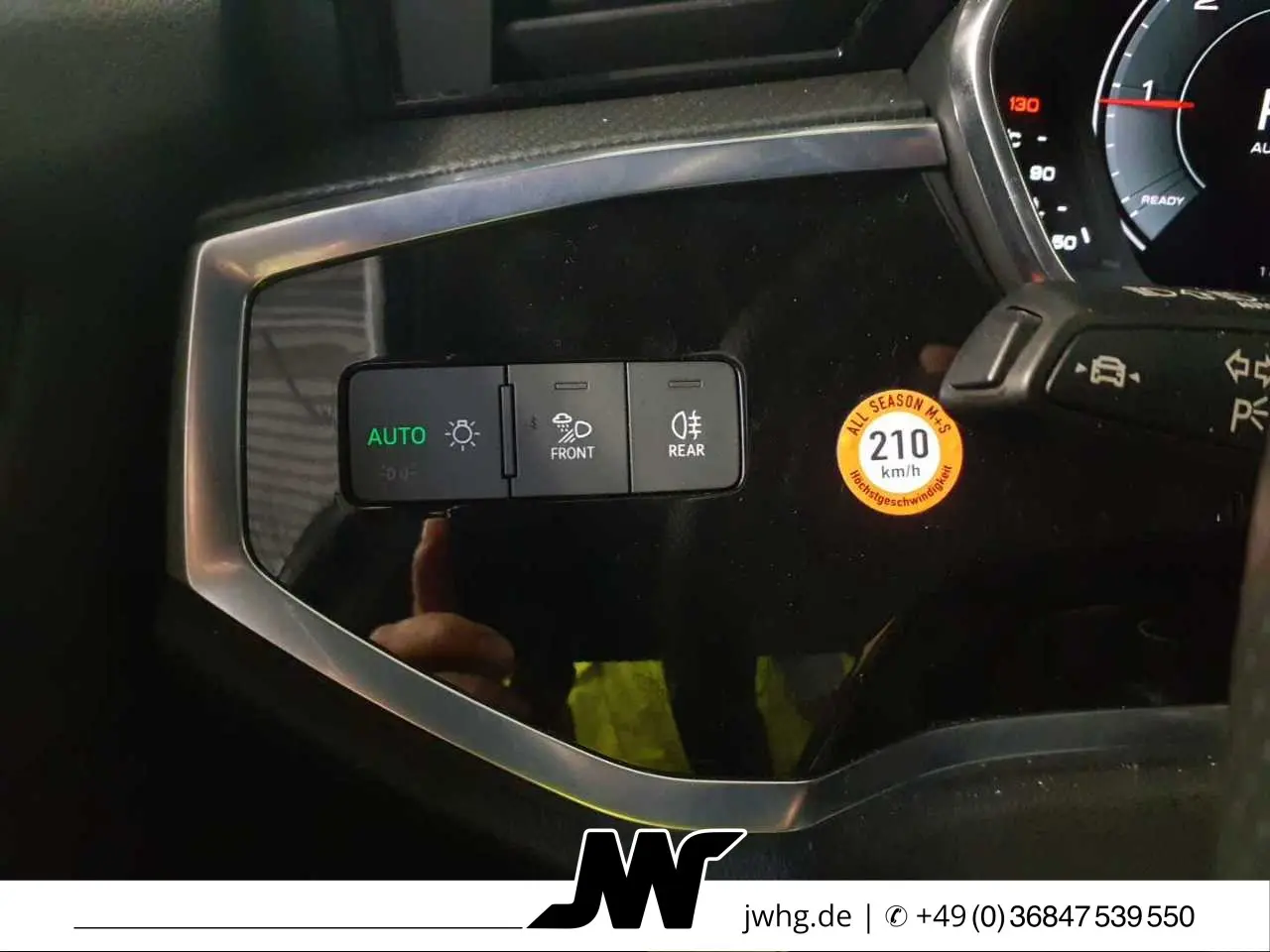 Audi Q3 4x4 2,0 147 kW automat rok 2023, czarny, 61 923 km, Niemcy — zdjęcie 7 z 21