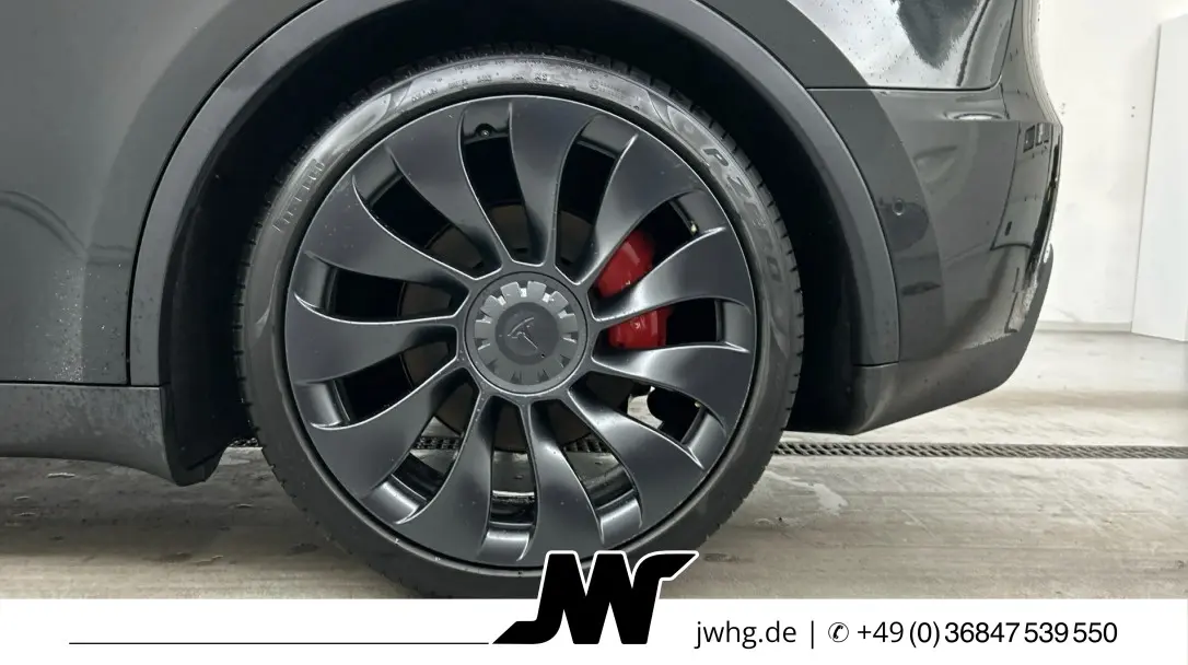 Tesla Model Y 4x4 393 kW automat rok 2022, czarny, 100 000 km, Niemcy — zdjęcie 5 z 12