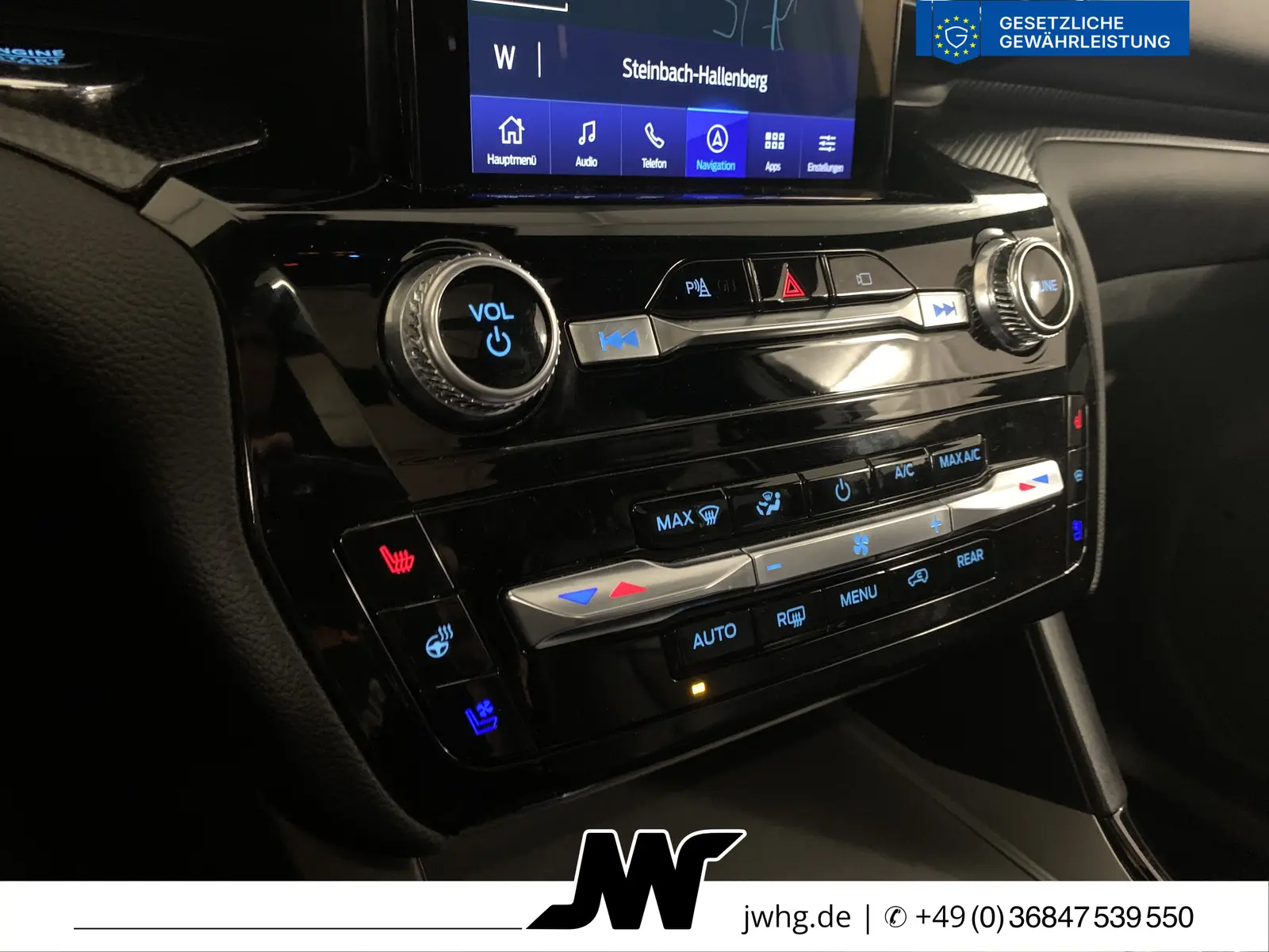 Ford Explorer 4x4 3,0 336 kW PHEV automat rok 2023, czarny, 125 000 km, Niemcy — zdjęcie 13 z 16