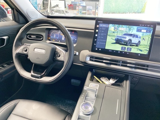 BAIC BJ30 4WD, 100 km, Niemcy — zdjęcie 16 z 27