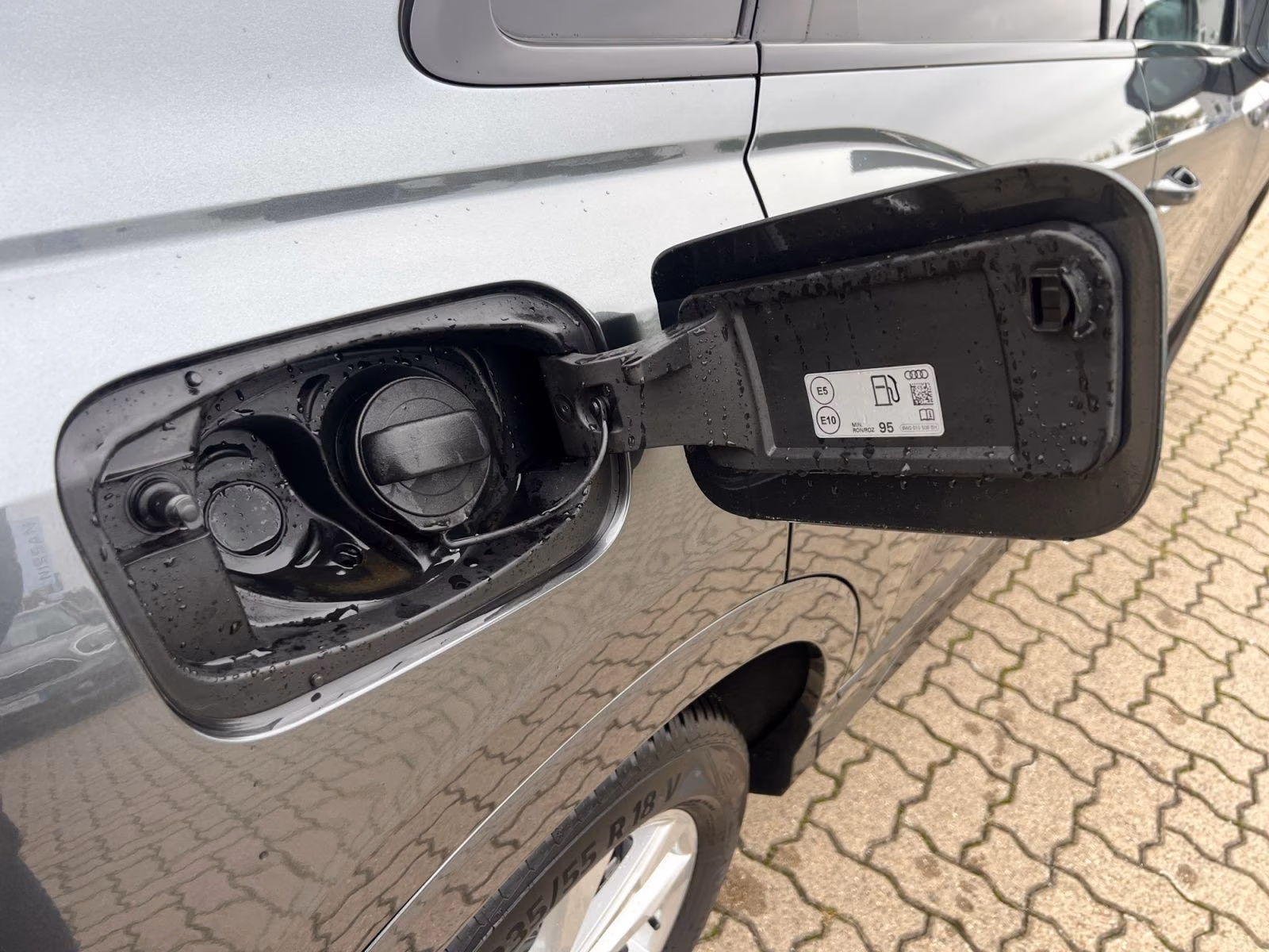 Audi q3 quattro 2,0 TFSI 140 kW automat rok 2025, 5760 km, Niemcy — zdjęcie 14 z 15